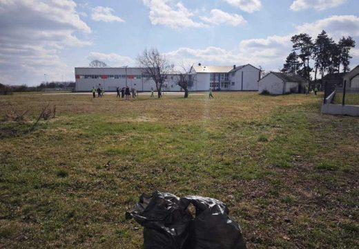 Gest za svaku pohvalu: Omladina Batkovića organizovala ekološku akciju (Foto)