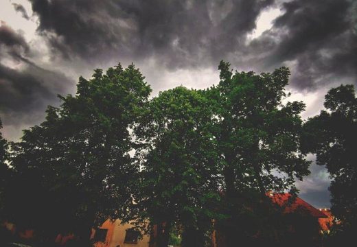 Moguće snažne oluje: Upozorenje za dijelove BiH