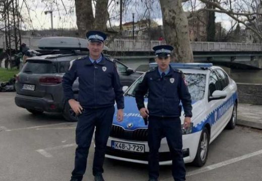 “Pružao nam je otpor, ali smo uspjeli da ga savladamo”: Hrabri policajci otkrili kako su zajedno sa građanima spriječili mladića da skoči u nabujali Vrbas