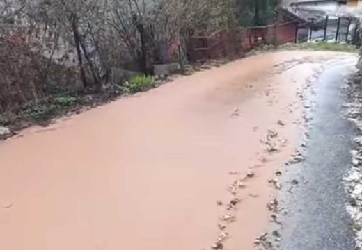 Vodena bujica na padinama Sarajeva: Stanovnici dočekuju neizvjesnu noć (Video)