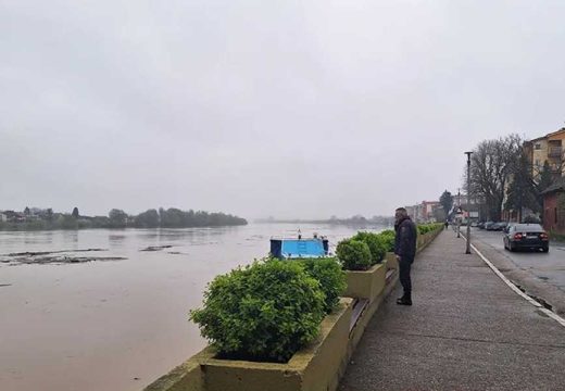 Vodostaj Save raste: Prognoze u Gradišci neizvjesne