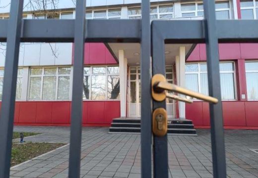 U Istočnom Sarajevu redovan radni dan: Zaključana kancelarija SIPA u Banjaluci