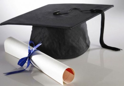 Presuda u slučaju “Klaster”: Trgovali diplomama za 10.000 KM, a kažnjeni s 500 KM i uslovnom