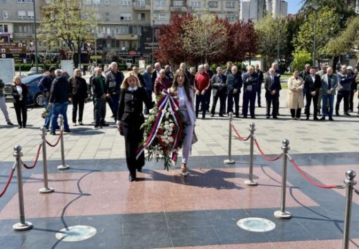 Sjećanje na hrabrost i žrtvu boraca: Obilježena 33. godišnjica od formiranja Prve semberske lake pješadijske brigade (Foto)