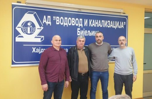 Uprilićen skroman, ali emotivan ispraćaj: Nenad Torbica ispraćen u penziju nakon četiri decenije vozačkog staža u bijeljinskom Vodovodu