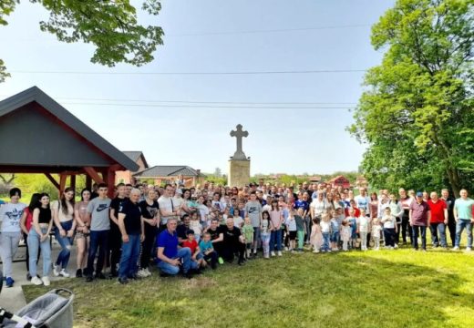 Bijeljina: Glogovac okupio više od dvije stotine djece i odraslih na 4. Vaskršnjoj tucijadi