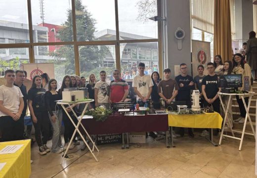Bijeljinski inovatori na banjalučkom INOST-u: Diplome i priznanja za bijeljinske inovatore (Foto)