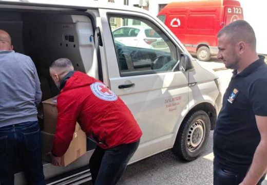 Crveni krst Bijeljina: Nova donacija za bogatiju trpezu pred praznike (Foto)