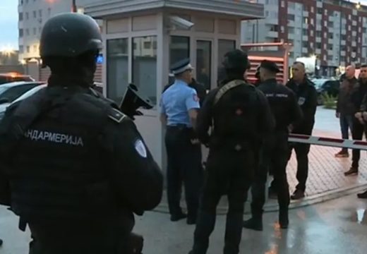 Vratili ih pripadnici MUP-a: Evo ko je došao da provocira ispred Administrativnog centra u Istočnom Sarajevu