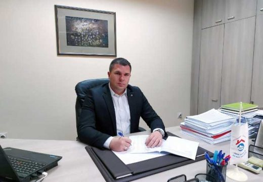 Jović: Uvećan budžet omogućava redovnu isplatu devet prava iz dječije zaštite