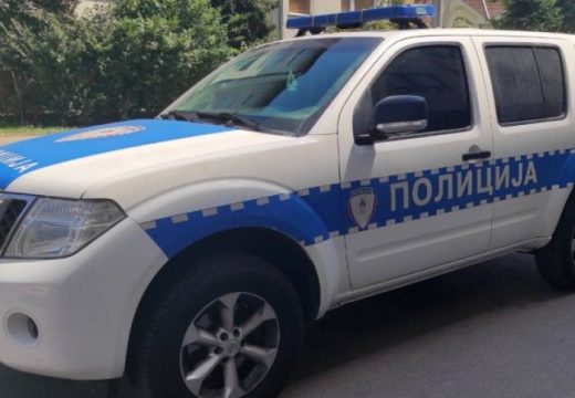 Nesreća u Banjaluci: Djevojke na trotinetu udario automobil