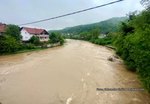 Rijeke u BiH se povlače u korita: Sabiranje šteta nakon poplava