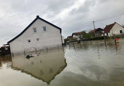Dodik: Višemilionska ulaganja za pomoć poplavljenom stanovništvu u Prijedoru