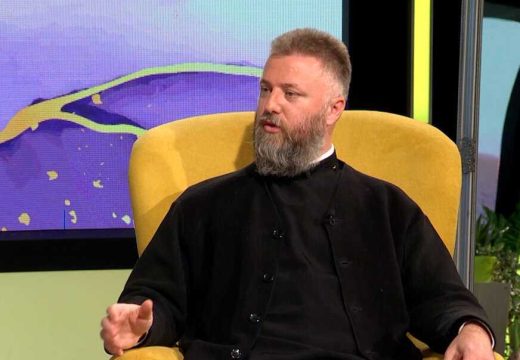 Običaji: Otac Predrag Popović otkrio šta se radi sa čuvarkućom od prošle godine
