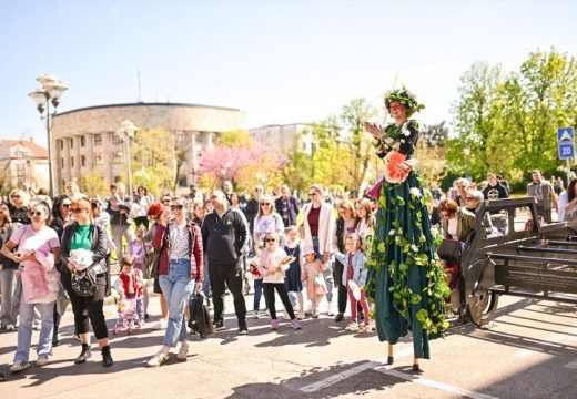 SUNČANA NEDJELJA: Danas toplo i promjenljivo oblačno vrijeme uz temperaturu vazduha do 25 stepeni