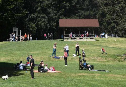 Praznična trpeza postaje luksuz: Poskupljenja hrane narušavaju proslavu Prvog maja