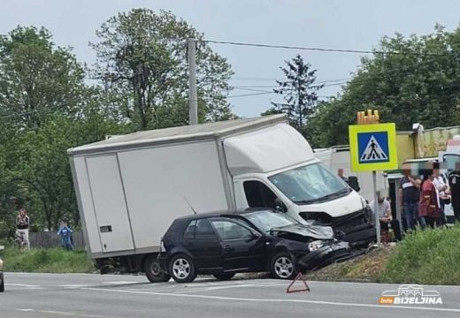 Nezgoda: Sudar kod Bijeljine, na teren otišla dva vozila Hitne