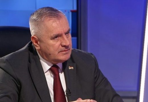 Višković: “Sankcije Šmita odraz straha”