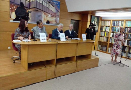 Narodna biblioteka “Filip Višnjić”: Životni (p)ogledi Momčila Koprivice (Foto)