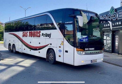 Bijeljina: Krenuli autobusi prema Tuzli gdje će biti obilježene 33 godine od tuzlanske kolone