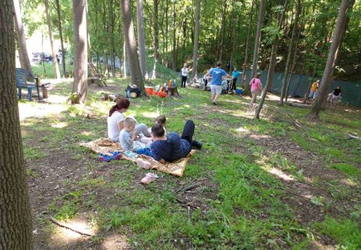 Proslava Prvog maja u Srednjem Dragaljevcu:Čičino sokače kao stvoreno za izletnike