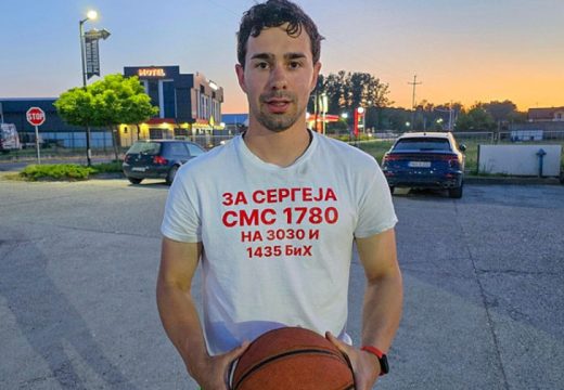 Banjalučanin koji dribla nastavio iz Bijeljine put ka Beogradu: Na stotine ljudi me pozdravlja, daju pare i vodu (Video)