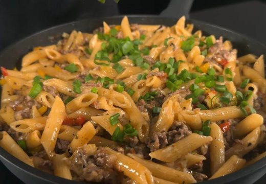 Brz i ukusan ručak: Brzinske makarone sa mljevenim mesom