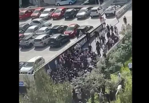 Haos u Hrvatskoj: Stotine ljudi u masovnoj tuči (Video)