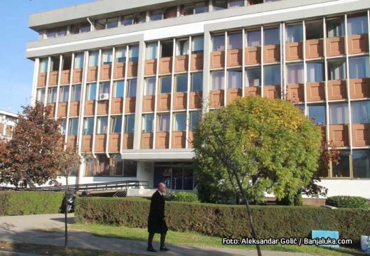 Dugovanja poslodavaca prema FZO iznose oko 170 miliona maraka: Od čega zavisi opstanak zdravstvenog sistema Srpske?