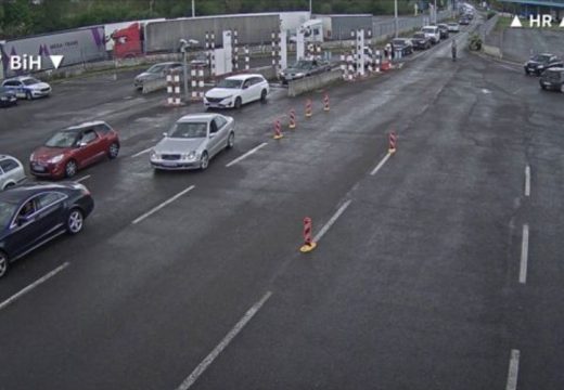 Gužva na izlazu iz BiH: Duža zadržavanja na graničnim prelazima Gradiška i Gradina