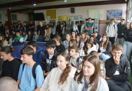 Lopare: Dan škole u SC “Vuk Karadžić“