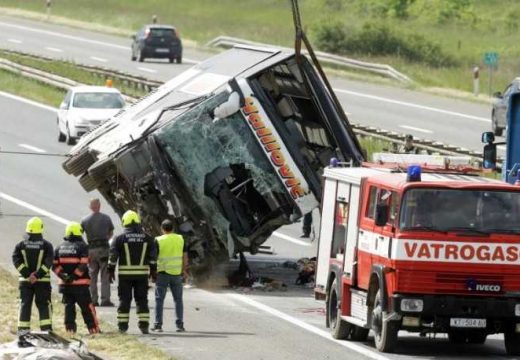 Autoput: Završen uviđaj saobraćajne nesreće u Hrvatskoj; Srne nije bilo na cesti
