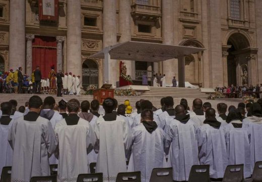 Kladionice obrću milione: U izbor novog pape uloženo 50 puta više nego tokom konklave 2013. godine