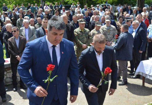 Priboj: Počast herojima Druge majevičke brigade (Foto)