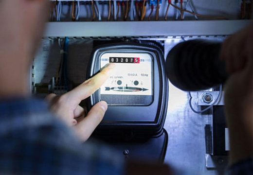 Potvrđena optužnica za krađu električne energije: Skinuo plombu sa brojila i nezakonito se priključio na mrežu