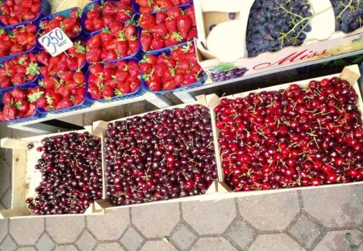 Sa bijeljinske Zelene pijace: Raskorak između zdravlja i novčanika