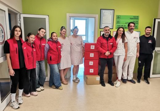 U okviru obilježavanja Ned‌jelje Crvenog krsta: Za bebe poklon paketi od Crvenog krsta Bijeljina