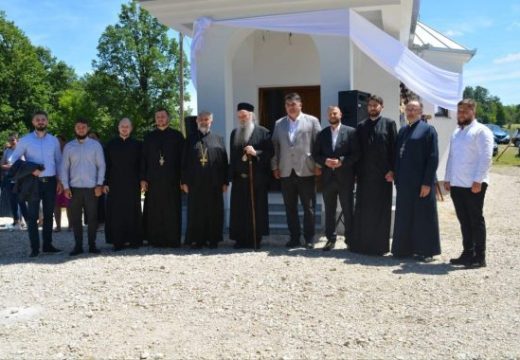 Lopare: Mitropolit Fotije osveštao novoizgrađeni hram na Žutavci