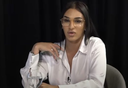 Naida Mujkanović: Promijenila sam pol i od dječaka postala žena (Video)