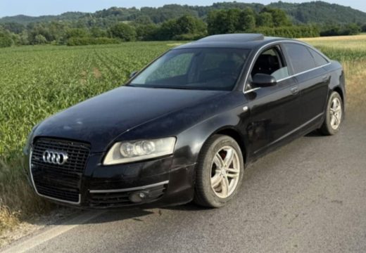 Ostao bez audija: Vozio sa lažnim tablama, imao spid, a za kazne duguje 3.644 KM