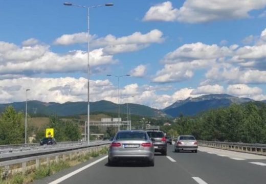 AMS RS: Vikend uz radove, gužve i opasnost zbog vrućina