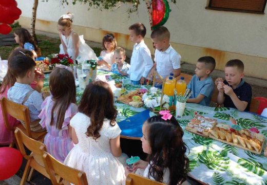 Dječiji vrtić „Čika Jova Zmaj“: Predškolci proslavili malu maturu (Foto)