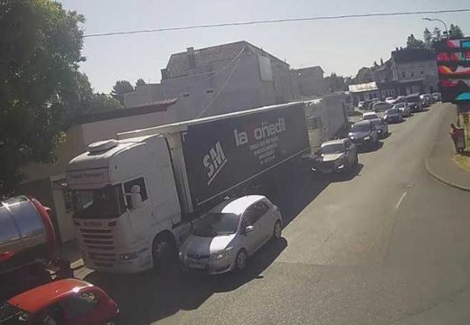 AMS RS: Pojačan saobraćaj na više graničnih prelaza