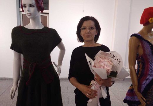 Centar za kulturu “Semberija”: Umjetnost njenog srca – uz pomoć igle i vune (Foto)