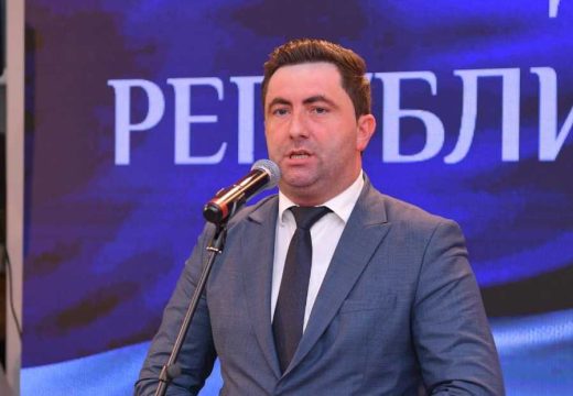 Znak podrške Miličeviću: Petrović ostaje noćas ispred Tužilaštva