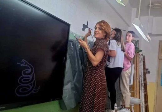 Neobičan čas engleskog u OŠ “Sveti Sava” u Bijeljini: Kako su učenici popravili ocjene?