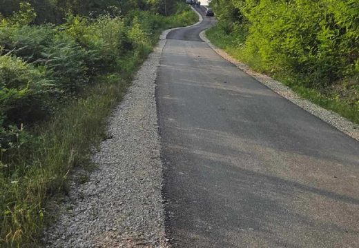 Postavljeno oko 1000 metara kvadratnih novog asfalta: Urađen dio puta u Gornjem Mačkovcu