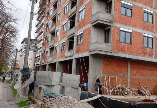 Račanska ulica u Bijeljini: Intenzivna izgradnja bez regulacionog plana (Foto)