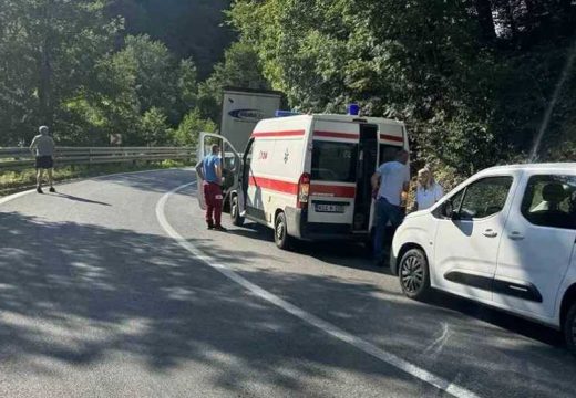 Otežan saobraćaj: Udes na putu Jajce – Banjaluka, na terenu tri vozila hitne pomoći