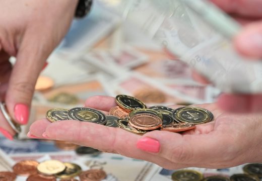 Mjesec dana nakon odluke Ustavnog suda RS: Banjaluka i Bijeljina još nisu dobile ni marku od svojih 14 miliona